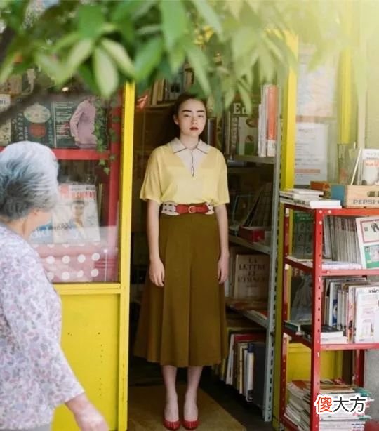 【时尚一点】夏日里的惊鸿一瞥，怎么穿？
