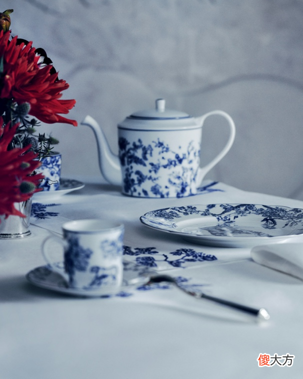 【时尚一点】DIOR MAISON倾情呈现蓝色茹伊印花系列