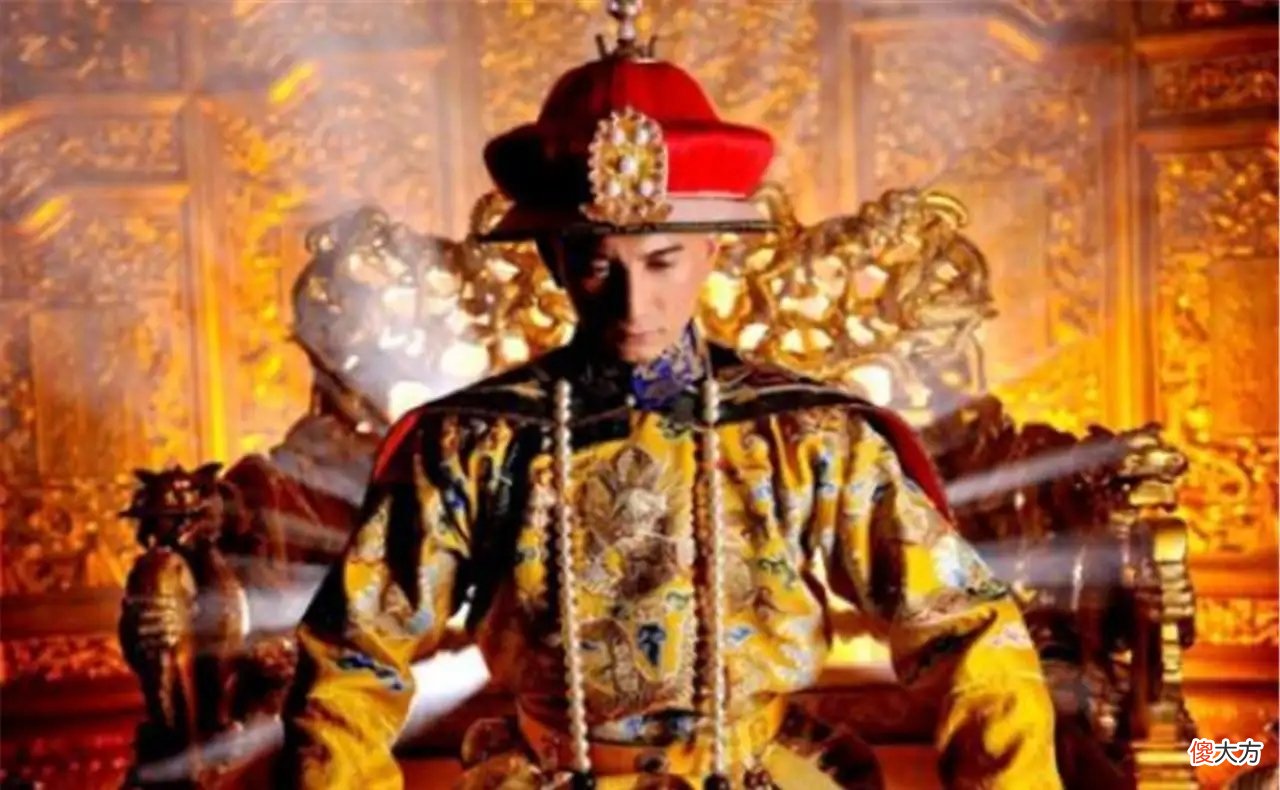 【历史故事】康熙去世当天，雍正为何处死随侍康熙60年的心腹？事后才知真高明