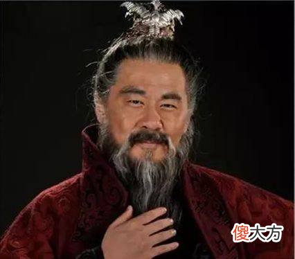 【爱历史】曹操何许人也？三国霸主，为了一个人，他攻打荆州，此人是谁