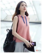 【时尚一点】郑正惠子穿无袖连帽卫衣和宽松阔腿裤，瞬间觉得“鞍马”衣服更好