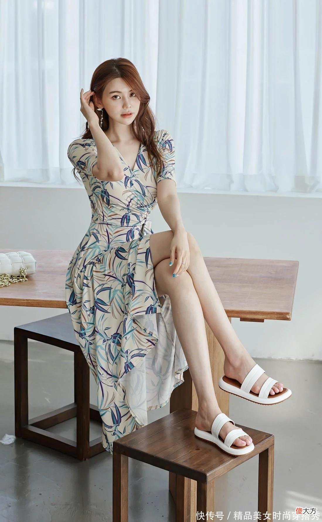 【时尚一点】印花连衣裙，显瘦又显高，高雅迷人。