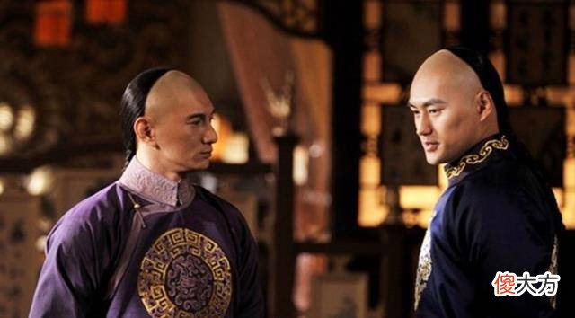 【历史故事】康熙最喜欢的儿子，不是二阿哥，也不是雍正，而是他