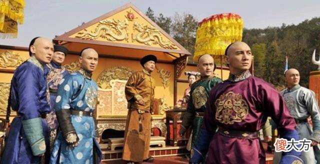 【历史故事】康熙最喜欢的儿子，不是二阿哥，也不是雍正，而是他