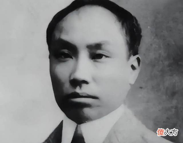 【历史故事】陈独秀晚年频繁搬家，身有巨款但无米下锅，死前半月食物中毒