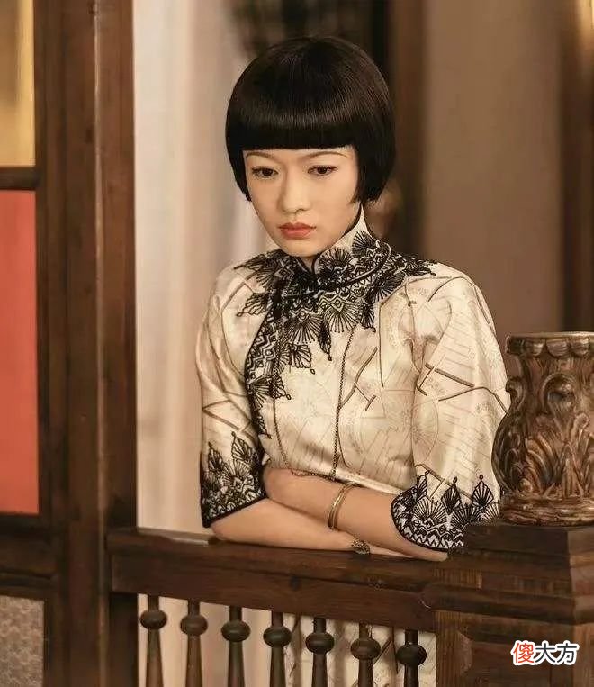 【时尚一点】《传家》中的民国三种穿搭,每一帧都舍不得快进,美的伊甸园