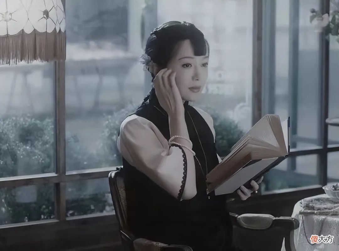 【时尚一点】《传家》中的民国三种穿搭,每一帧都舍不得快进,美的伊甸园