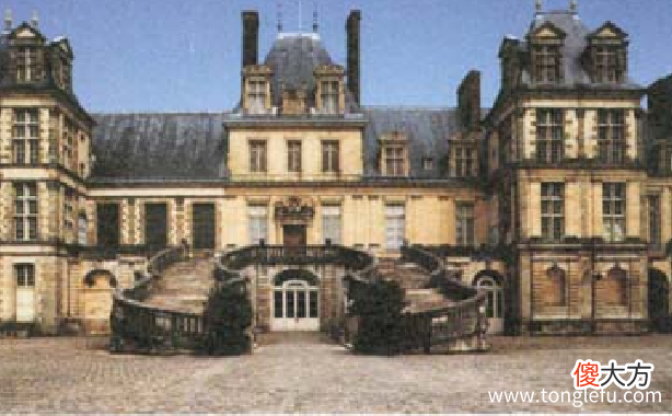 Palace of Fontainebleau 「世界文明奇迹：欧洲」枫丹白露宫简介——田园里的金孔雀