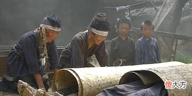 【爱历史】此人施舍朱元璋一块地，帮其安葬父母，之后大明照顾其子孙300年！