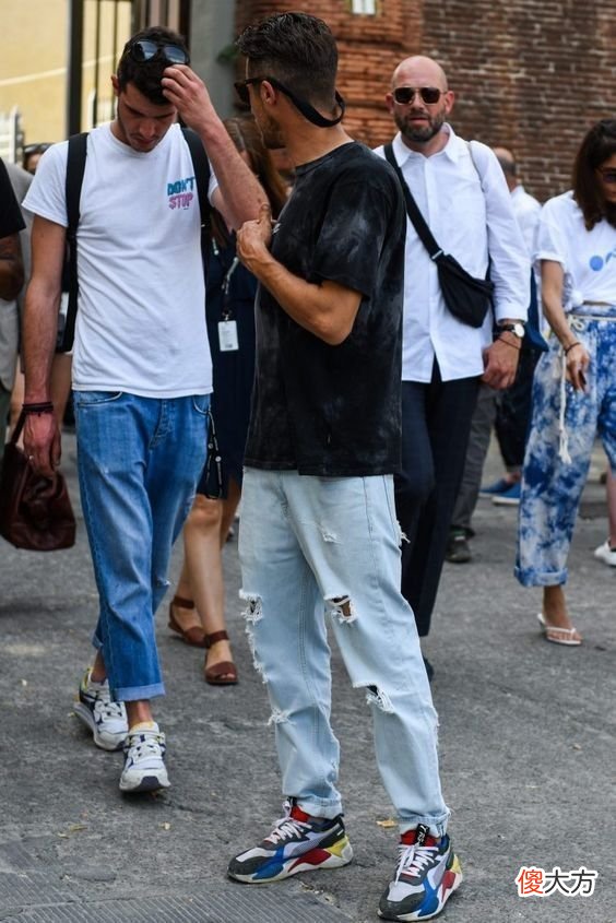 【就爱时尚】男人上了年纪别乱穿衣，这3种穿搭简单又不花哨，帅气有型还减龄