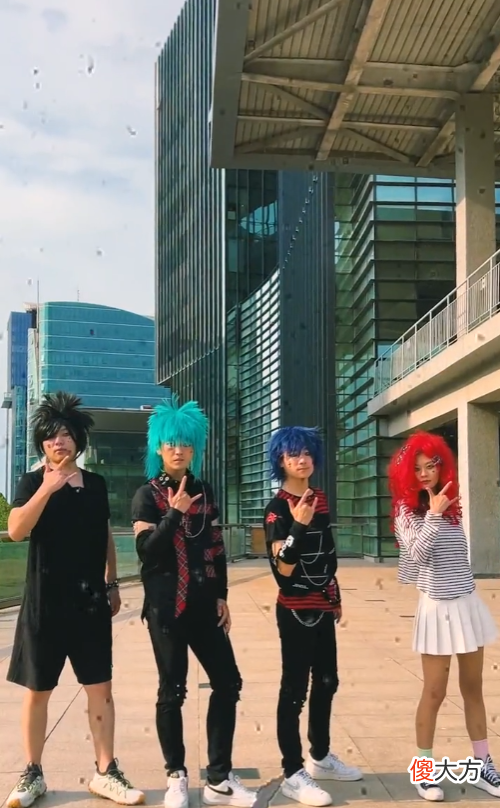 【游戏迷】葬爱家族回归！杀马特造型中关村大肆招人，永劫是首个入侵目标？