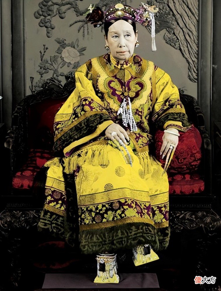 【历史故事】慈禧真的为咸丰帝守寡47年？慈安有慈禧私生活的把柄，被慈禧杀害