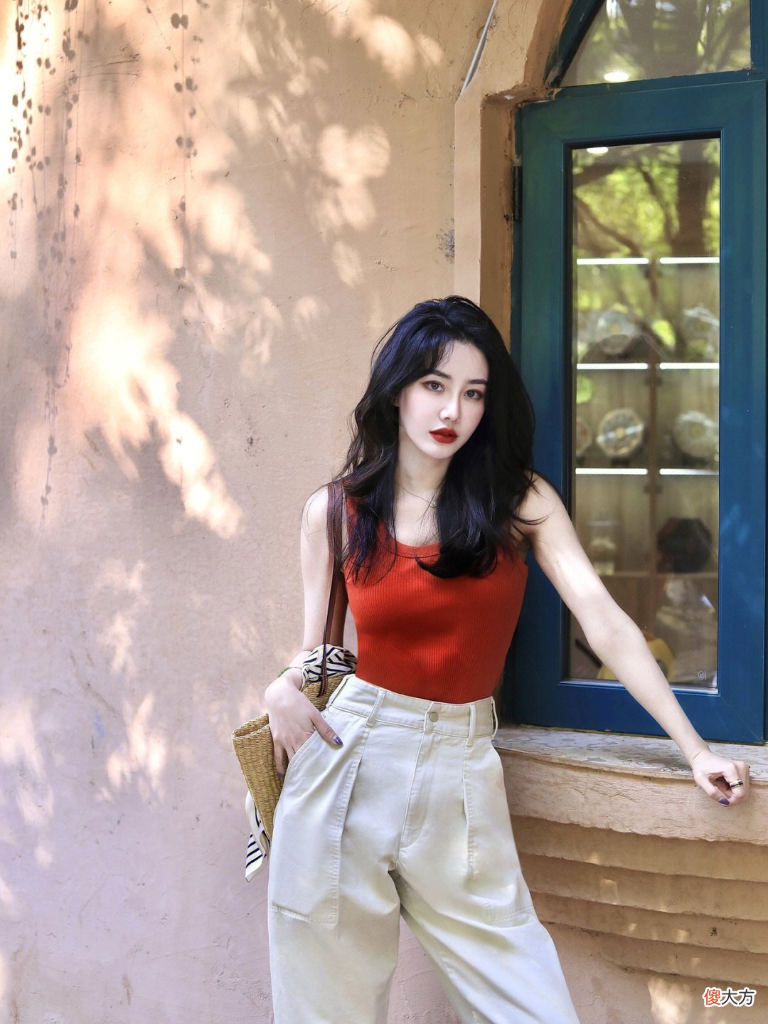 【时尚一点】夏天怎么穿出时尚感？快来看看这些搭配方式，简洁低调不挑人