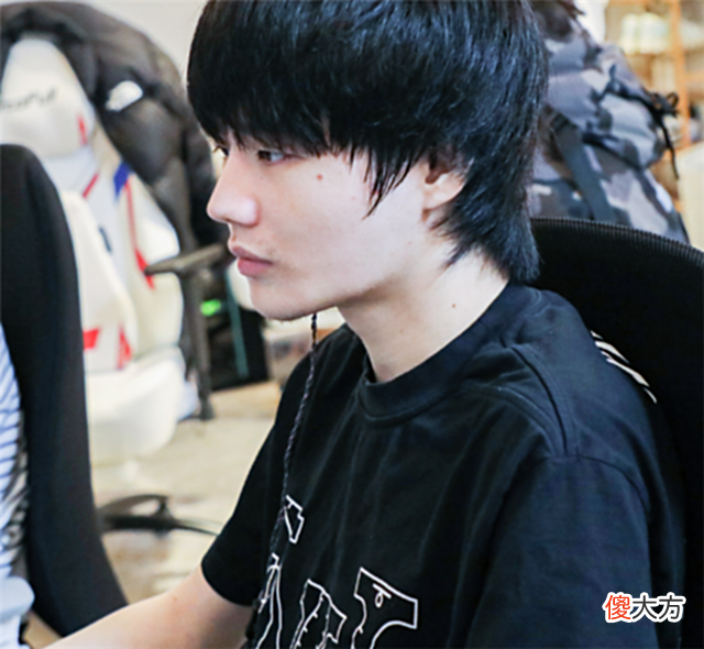 【游戏迷】共同出道两千天，刘青松撞上林炜翔却秒了，直接告诉金咕咕想摆烂