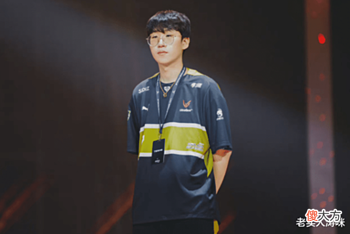 【游戏世界】“RNG无缘前3,Geng超越T1”!LOL全球战队榜大洗牌,TOP3太真实