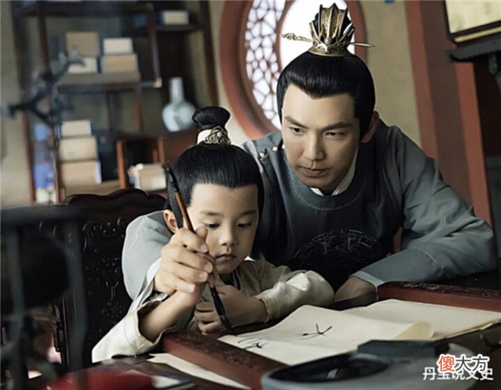【历史故事】“爹”和“爸”有啥区别?二字拆开才明白,难怪古人称父亲为爹爹