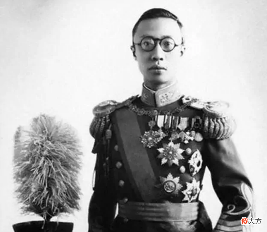 【爱历史】哥哥是皇帝，大伯是光绪，奶奶是慈禧，溥任却低调的活到2015年