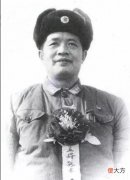 【爱历史】手下挪用公款，李中权暴跳如雷：这要是战争年代，我一枪崩了你俩