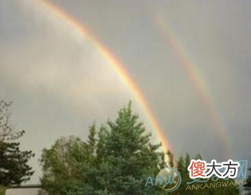 梦见出现两条彩虹的象征含义解读(图文)