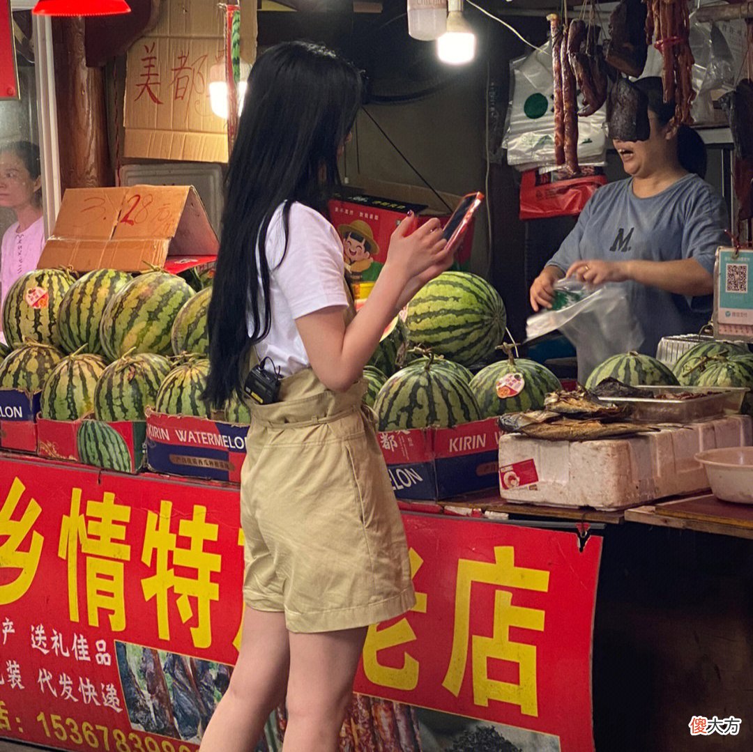 【就爱时尚】看到在菜市场买菜的赵小棠，我才知道“气质”有多重要！