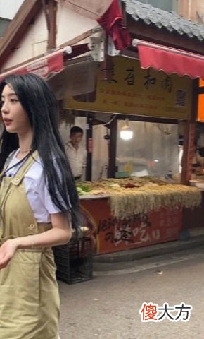 【就爱时尚】看到在菜市场买菜的赵小棠，我才知道“气质”有多重要！