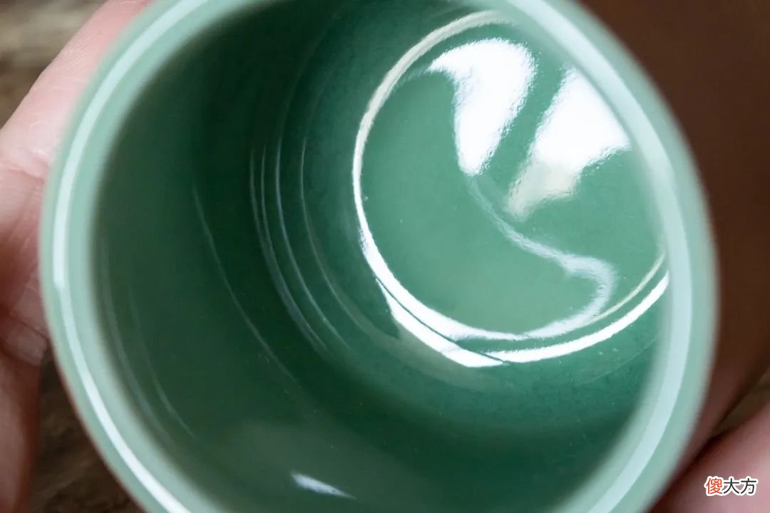 【时尚一点】双面釉 祥云扳指杯｜独特双面釉，大胆撞色，古典又独特