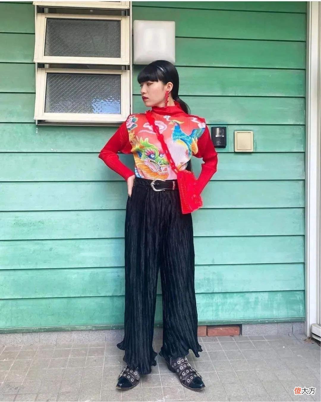 【就爱时尚】懂穿搭的女人才优雅!这三大误区尽量别碰,土气又显廉价