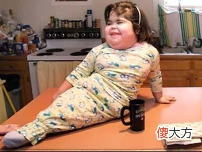 印度女子生下“美人鱼”宝宝 仅存活4小时