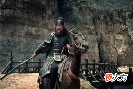 【历史故事】《三国演义》中，许褚为什么能够单挑七位超一流高手？
