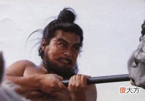 【历史故事】《三国演义》中，许褚为什么能够单挑七位超一流高手？