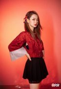 【就爱时尚】和服和jk服合二为一，戚薇穿出了异域风情