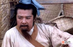 【爱历史】刘备仪表堂堂，关羽身材魁梧，张飞有薄产，三人怎么就成了兄弟？