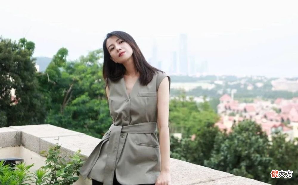 【时尚一点】高圆圆近照更加知性优雅,好气质从何而来?