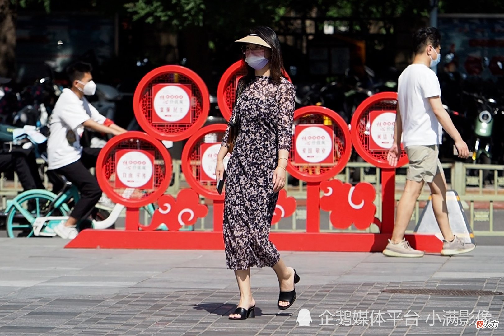 【时尚一点】伏天的服装如何选？连衣裙是首选，清凉舒适还让你身心得到放松