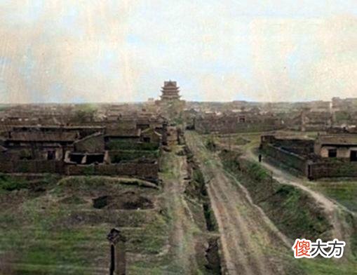 【历史故事】山西临汾1939：平阳府的大鼓楼，半截子插在云里头
