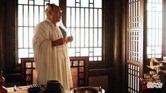 【爱历史】“神医华佗”也是曹操杀死的，但死法不一样，比关羽还厉害