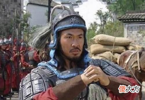 【爱历史】将军凯旋入城，满城百姓举牌迎接，他转头对心腹下令：全杀了！