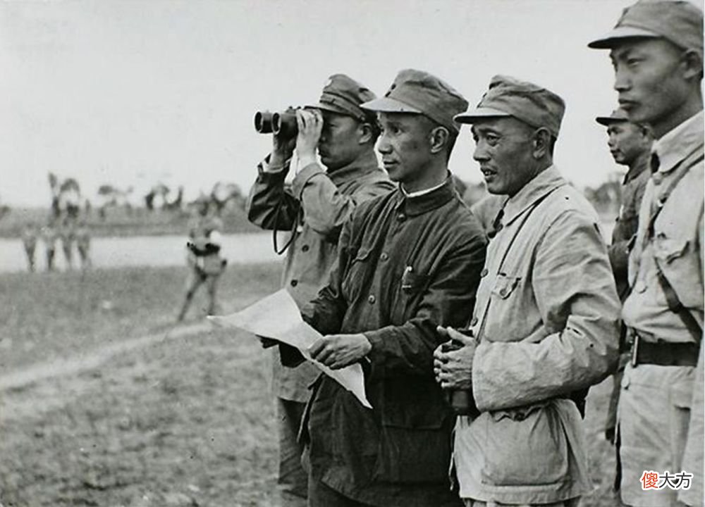 【爱历史】老人拥有两支枪，民警登门收缴，一看信笺道歉说“打扰了”