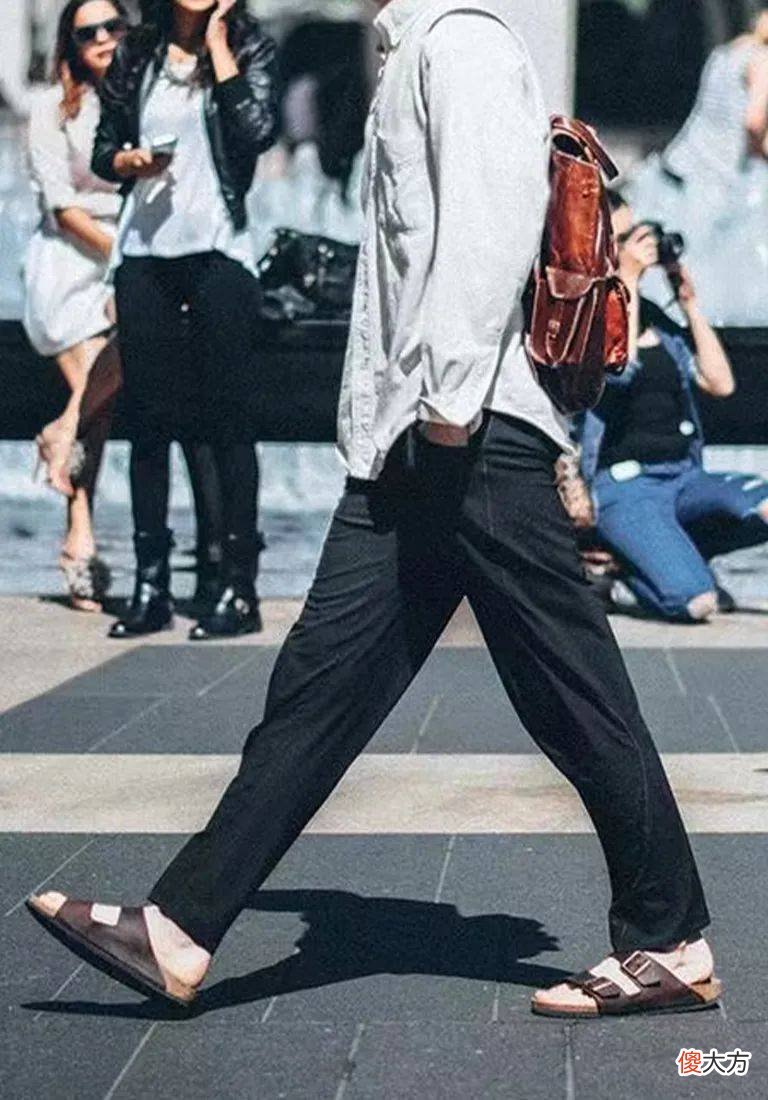 【时尚一点】凉拖界的丑拖鞋第一梯队名单