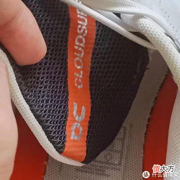 【就爱时尚】跑鞋评测 篇五：On昂跑Cloudsurfer6跑鞋上脚60公里实测心得