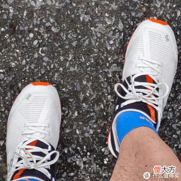 【就爱时尚】跑鞋评测 篇五：On昂跑Cloudsurfer6跑鞋上脚60公里实测心得