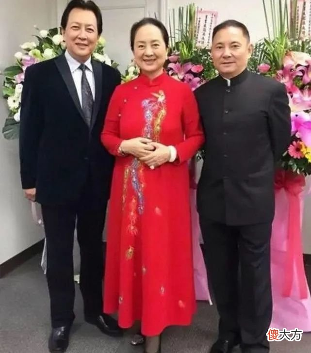 【就爱时尚】谁说女人老了就不好看?张金玲年轻时芳华绝代,老了依旧优雅迷人