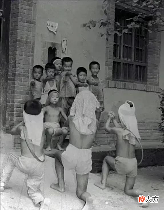 【爱历史】14张被大多数70后遗忘的珍贵老照片,你还记得它们吗?