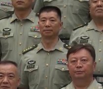 【爱历史】“英雄团长”祁发宝，佩戴大校军衔，在央视亮相，透露4个信号
