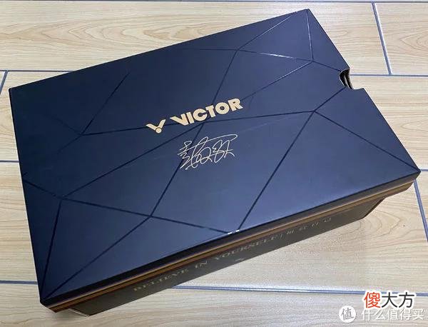 【时尚一点】戴资颖同款!胜利P9200II TTY羽毛球鞋开箱试穿 实战感受!