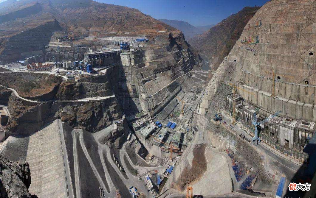 【历史故事】三峡水库储水量393亿立方米，放光三峡水库的蓄水需要多久？
