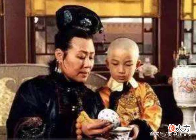 【历史故事】康熙为什么取消了孝庄的葬礼，更是让棺木放置三十七年都没下葬？