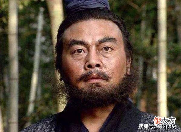 【历史故事】《三国演义》中张飞被杀，为什么没有卫士保护他？