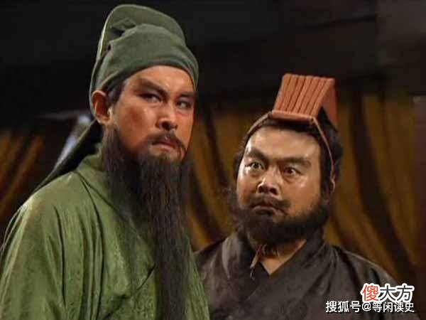 【历史故事】《三国演义》中张飞被杀，为什么没有卫士保护他？