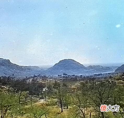 【爱历史】河北老照片：1939年日本人游碣石山，同行的中国小姑娘让人心疼